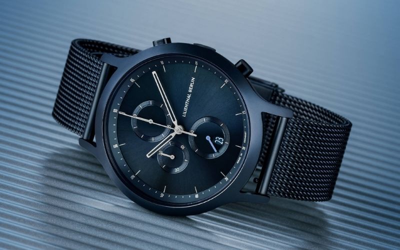 Lilienthal-Chronograph-all-blue